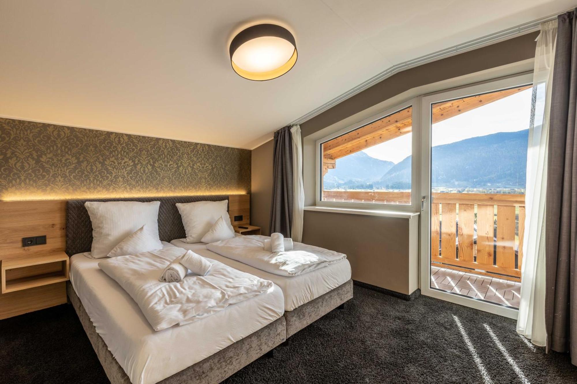 Zugspitz Residence Ehrwald Zimmer foto